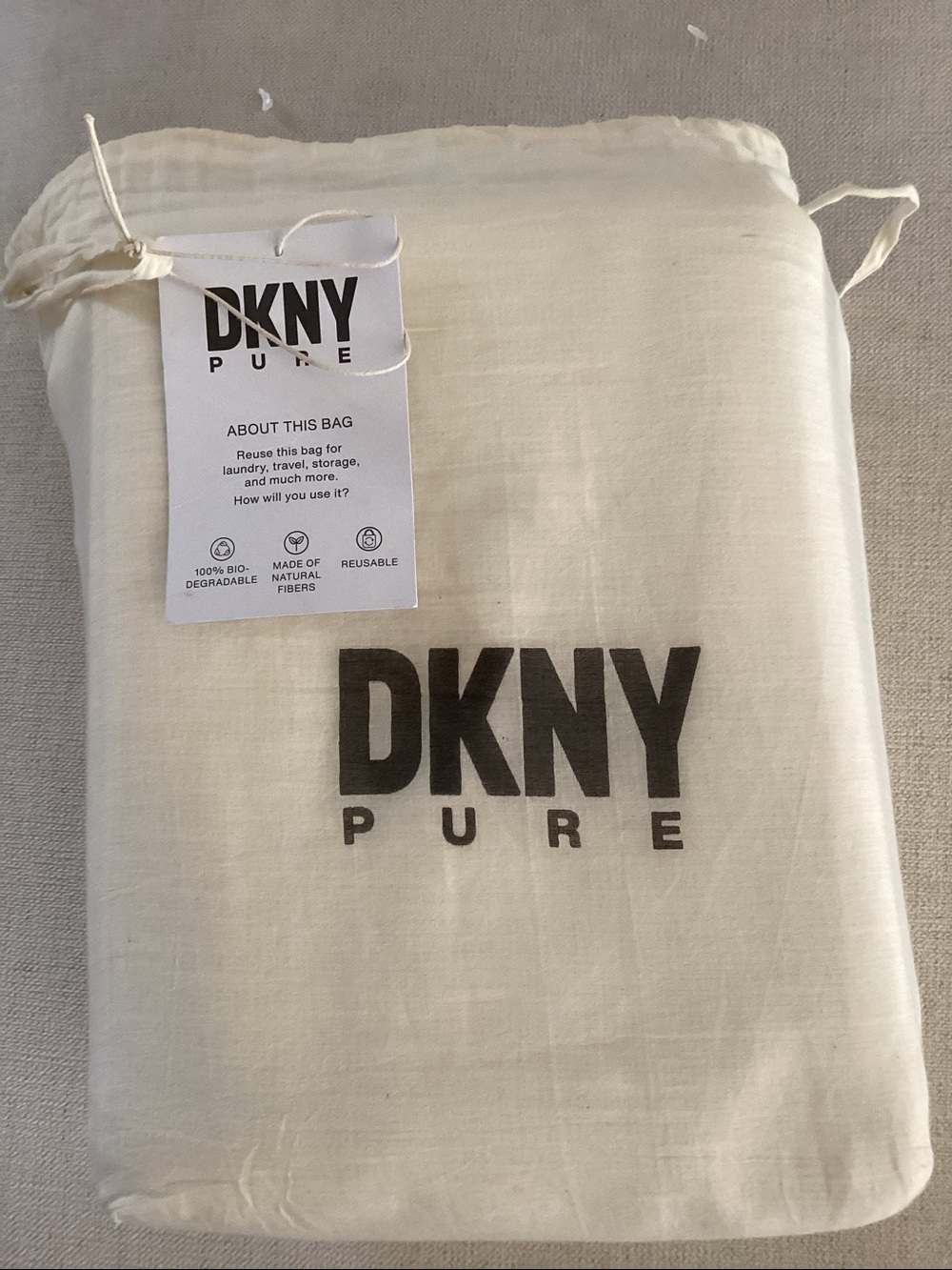 DKNY Pure Martinique Set of 2 Curtain Panels, Off White, 50”x84”, NEW WITH TAGS - Picture 5 of 7